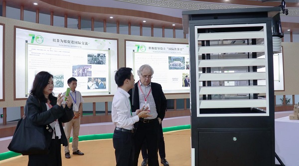 �������r�aƷ��������չ�^