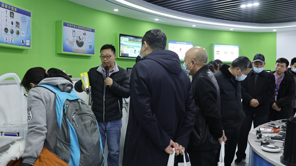 �����ˆT��B�C�ϮaƷ